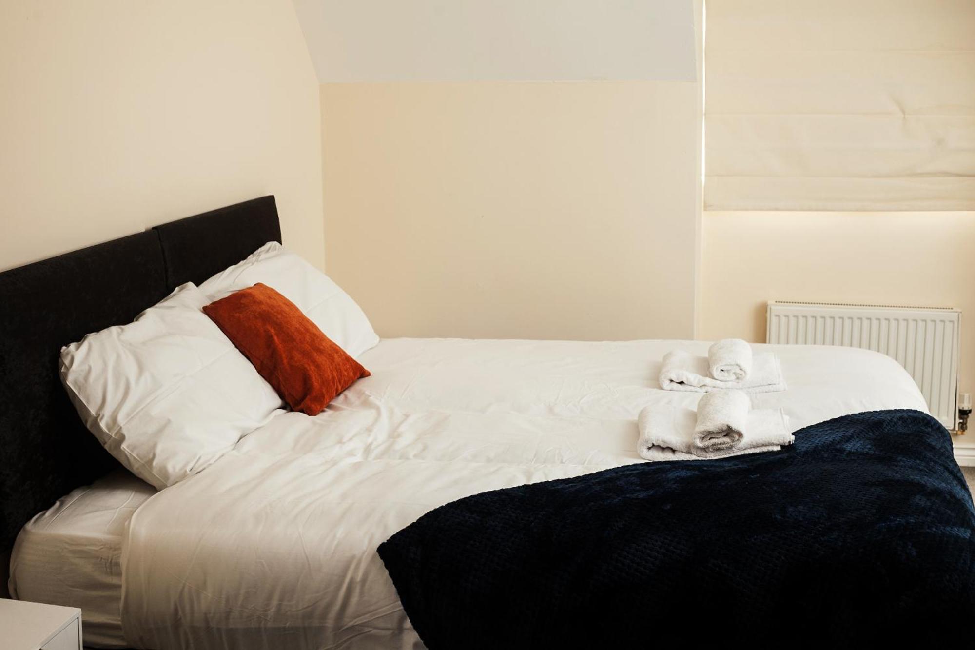 Avril Warwickshire Home Stay 纽尼顿 外观 照片