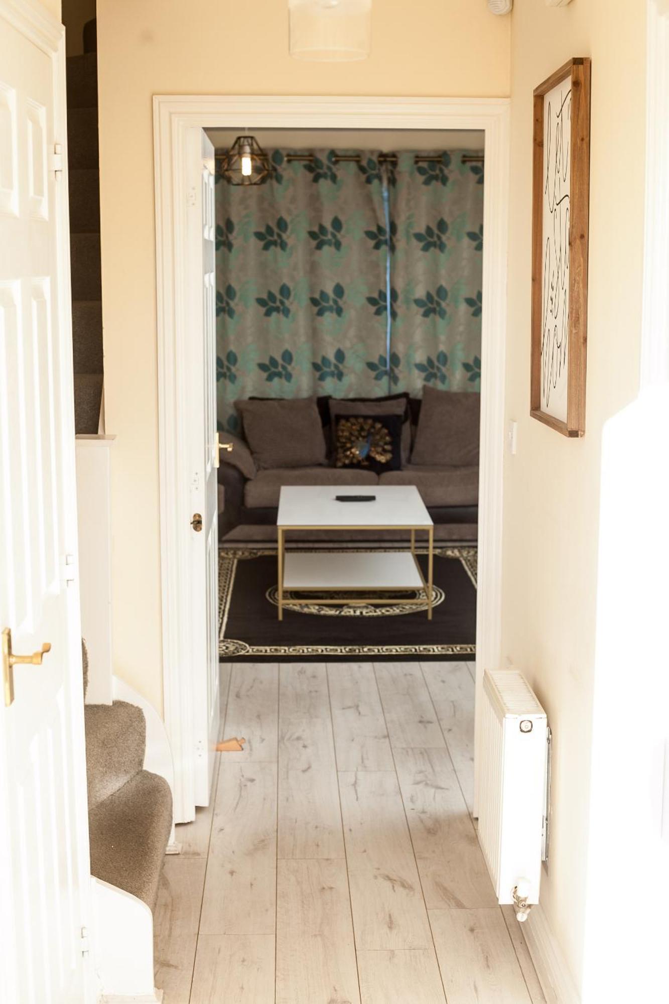 Avril Warwickshire Home Stay 纽尼顿 外观 照片