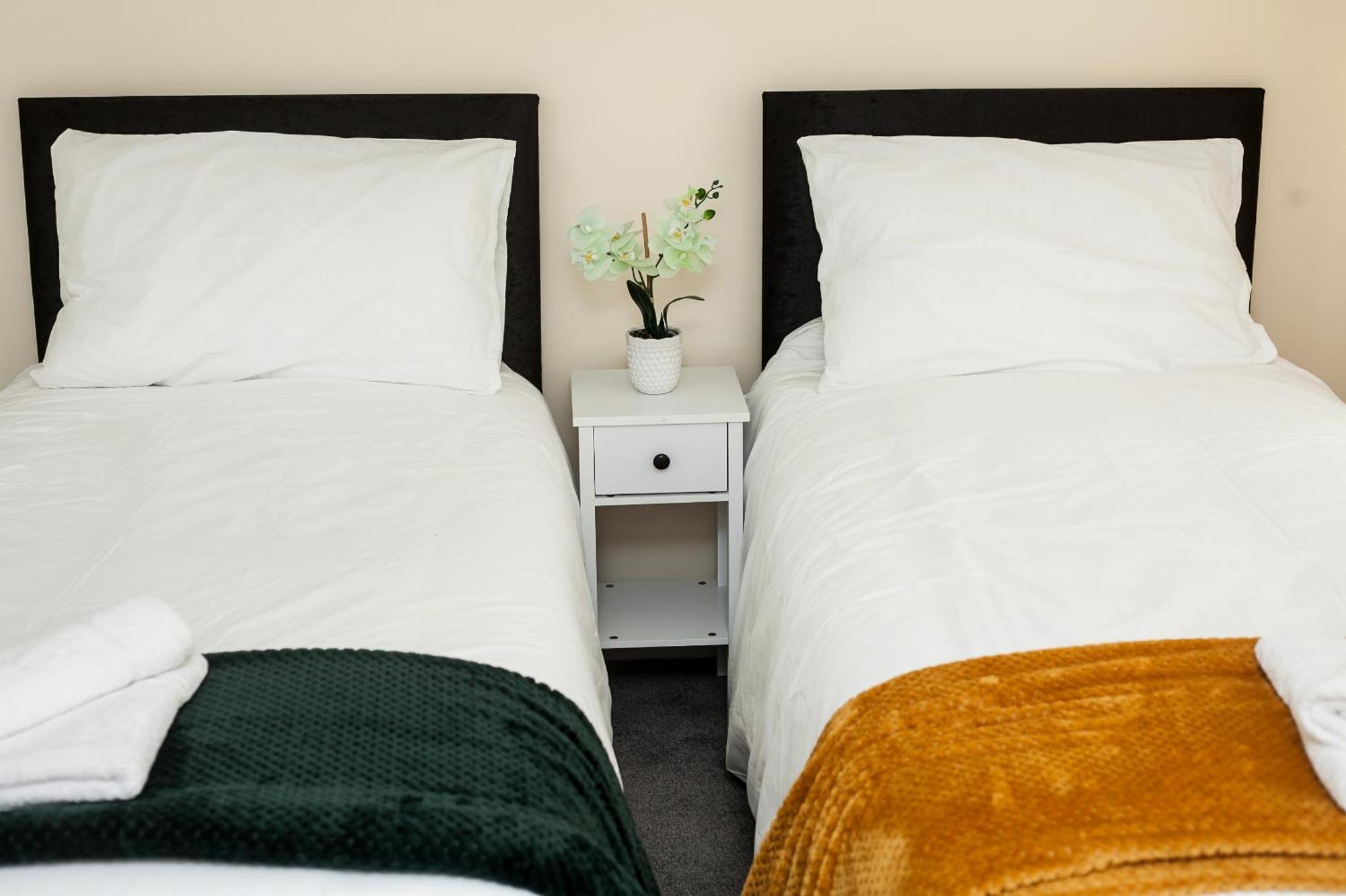 Avril Warwickshire Home Stay 纽尼顿 外观 照片