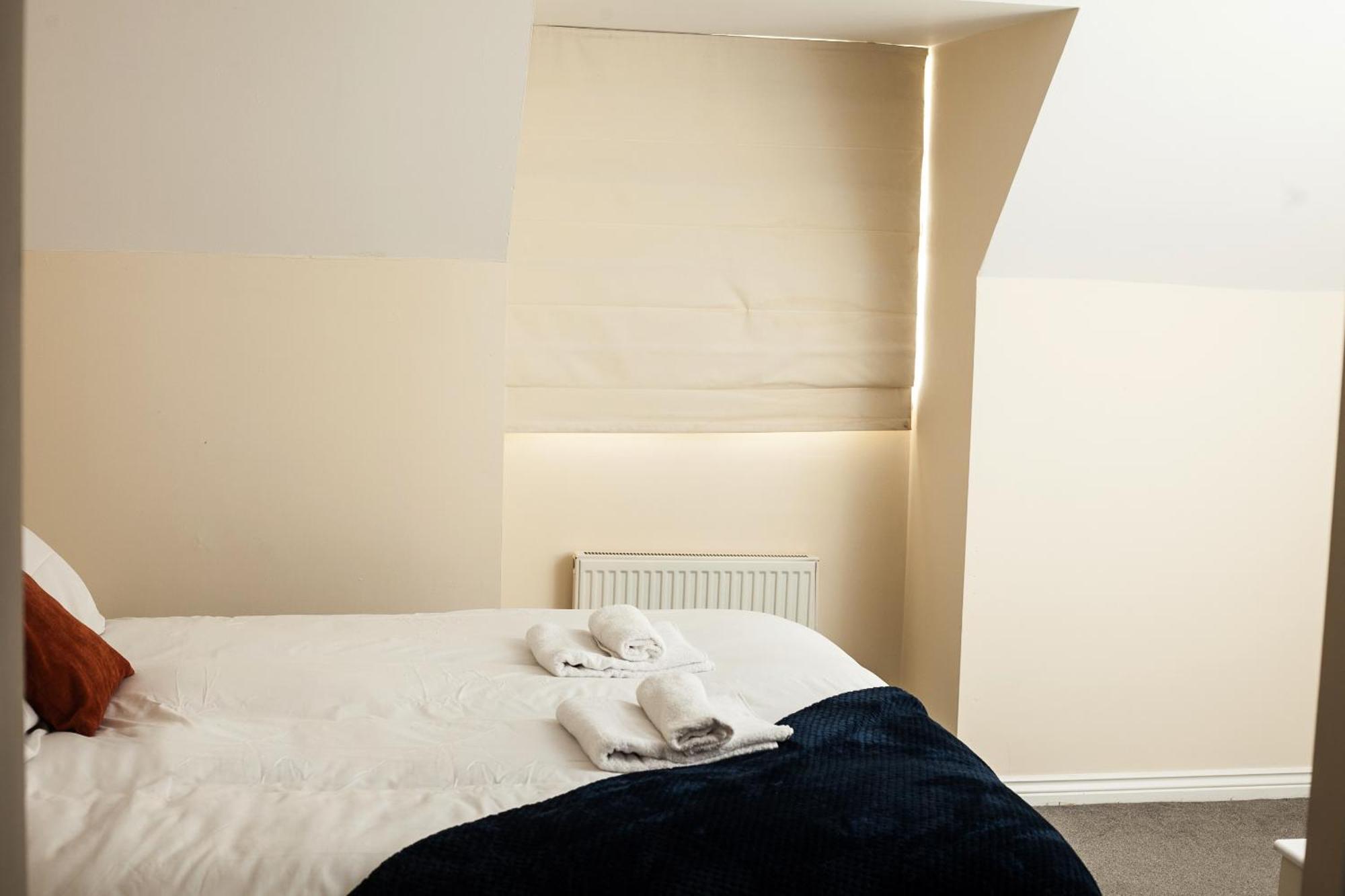 Avril Warwickshire Home Stay 纽尼顿 外观 照片