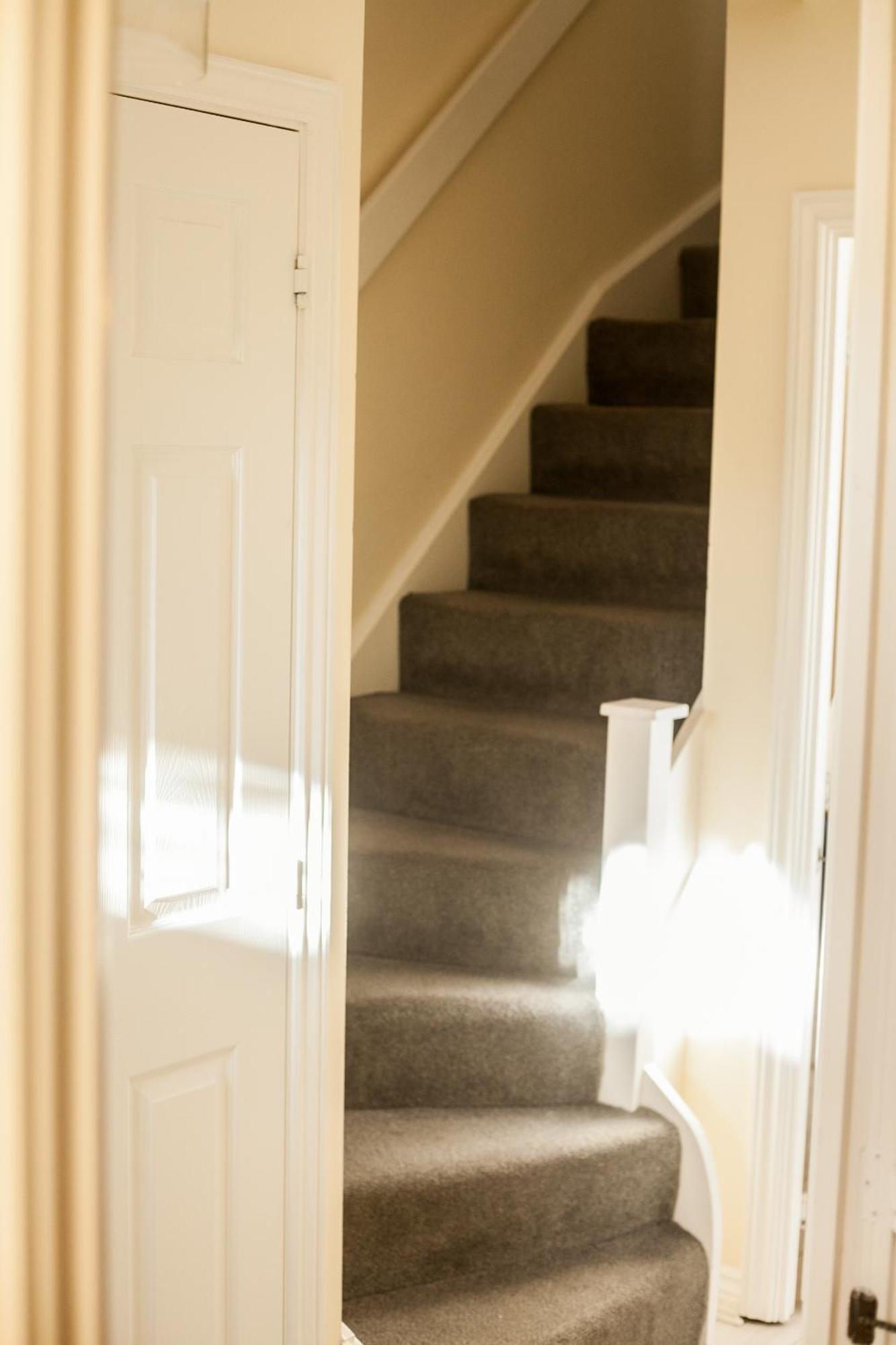 Avril Warwickshire Home Stay 纽尼顿 外观 照片