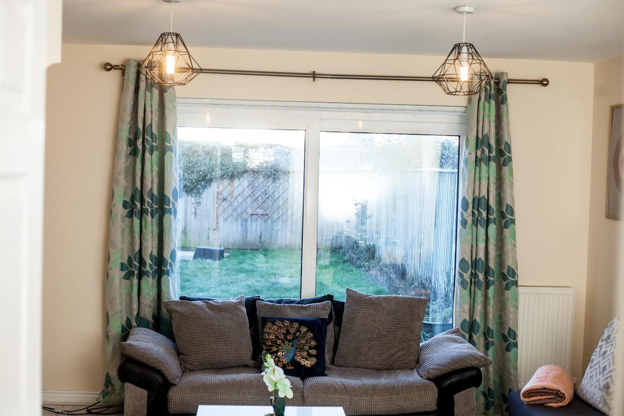 Avril Warwickshire Home Stay 纽尼顿 外观 照片
